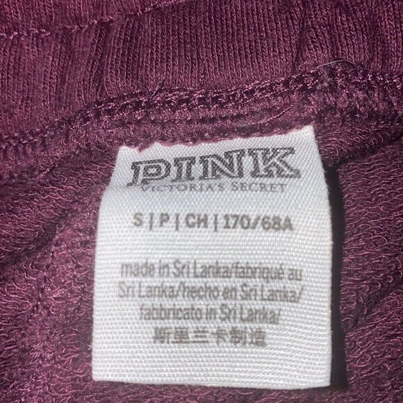 ✨Pink VS Sweat Burgundy Shorts✨ - Picture 4 of 4